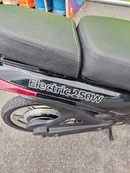 Moto Scooter Eléctrica Como Nova