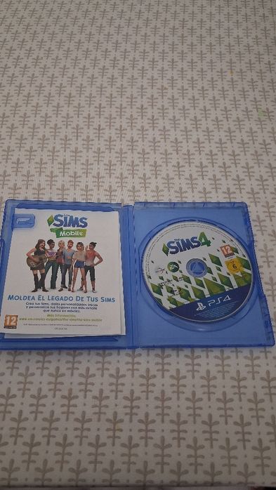 Vendo Sims 4 ps4