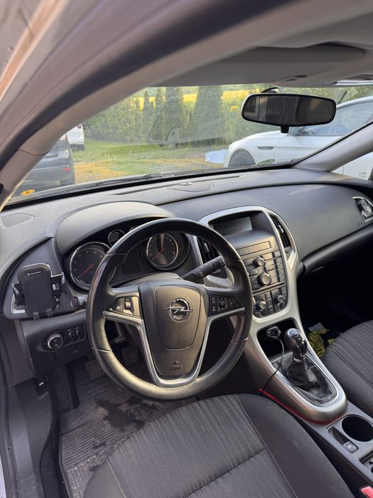 Opel Astra J 2010 1.4 benzyna, 79000KM Przebiegu