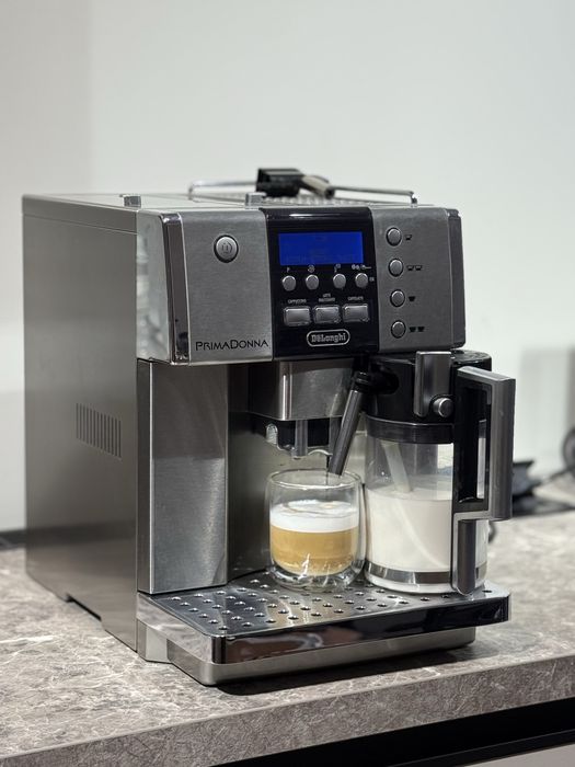 Автоматична кавомашина De’Longhi PrimaDonna ESAM 6600