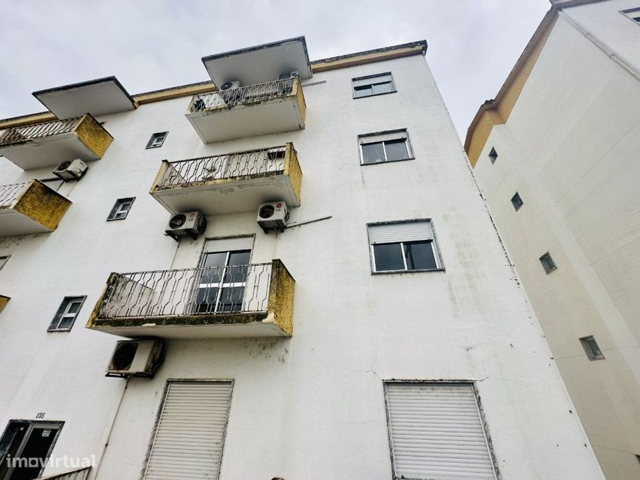 Apartamento tipologia T3 — Abrantes (São Vicente E São João) E Alferrarede, Santarém