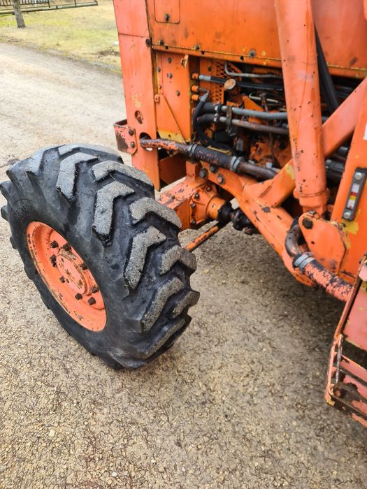 Sprzedam koparko-ładowarkę MF50HX. Rekin 4x4 silnik wolnossący ładnie pracuje.