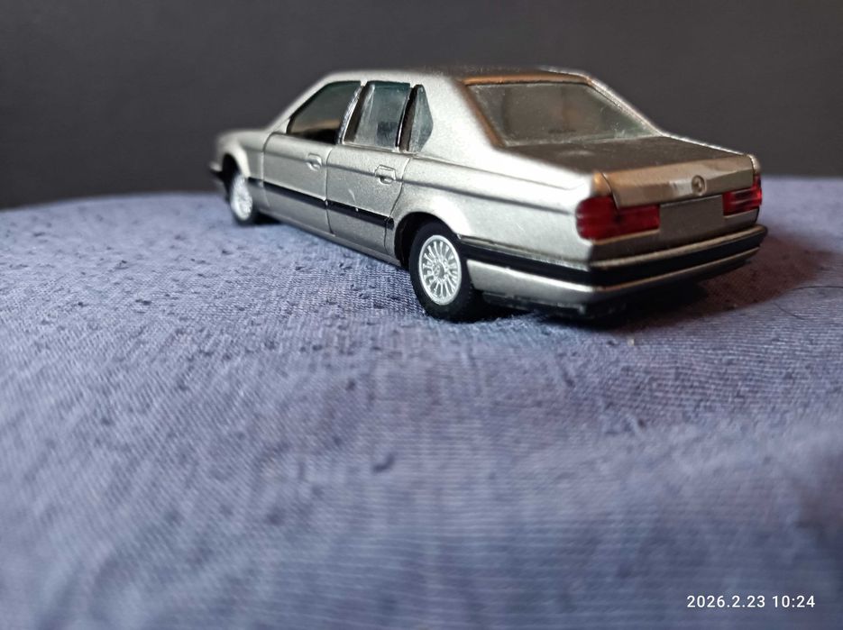 Bmw 735 i w skali 1;43 firmy Gama