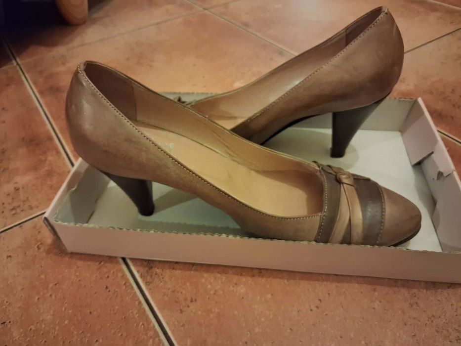 Buty wyjściowe brązowe