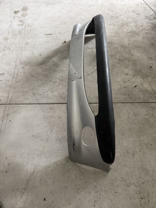 Pára-choques Frente / Frontal Peugeot 206 (Fase 1) Com Friso