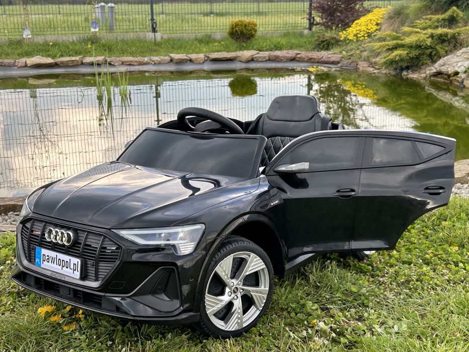 Auto na akumulator Audi e-tron 4x4 180 Watt Skóra Koła EVA Czarny