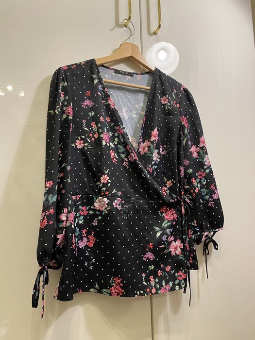 Czarna bluzka kimono lśniąca jak jedwab MOHITO