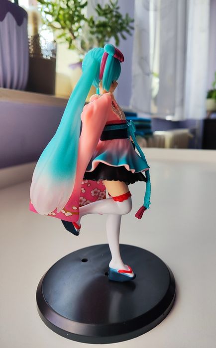 Hatsune Miku - figurka.