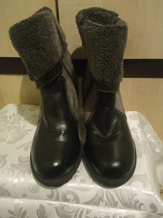 Botki, kozaczki damskie na obcasie