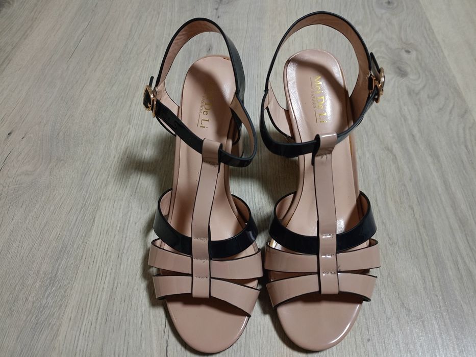 Обувь женская (туфли) (цена за 4 пары)