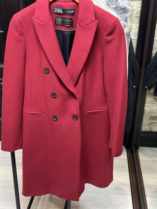 Пальто з вовни Zara