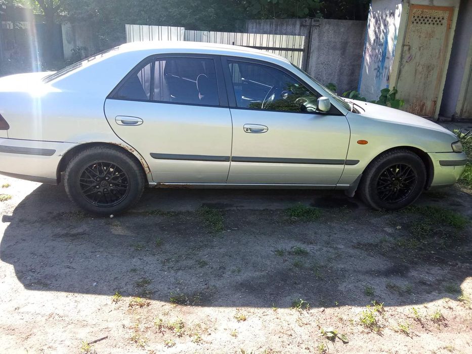 Продам машину MAZDA 626