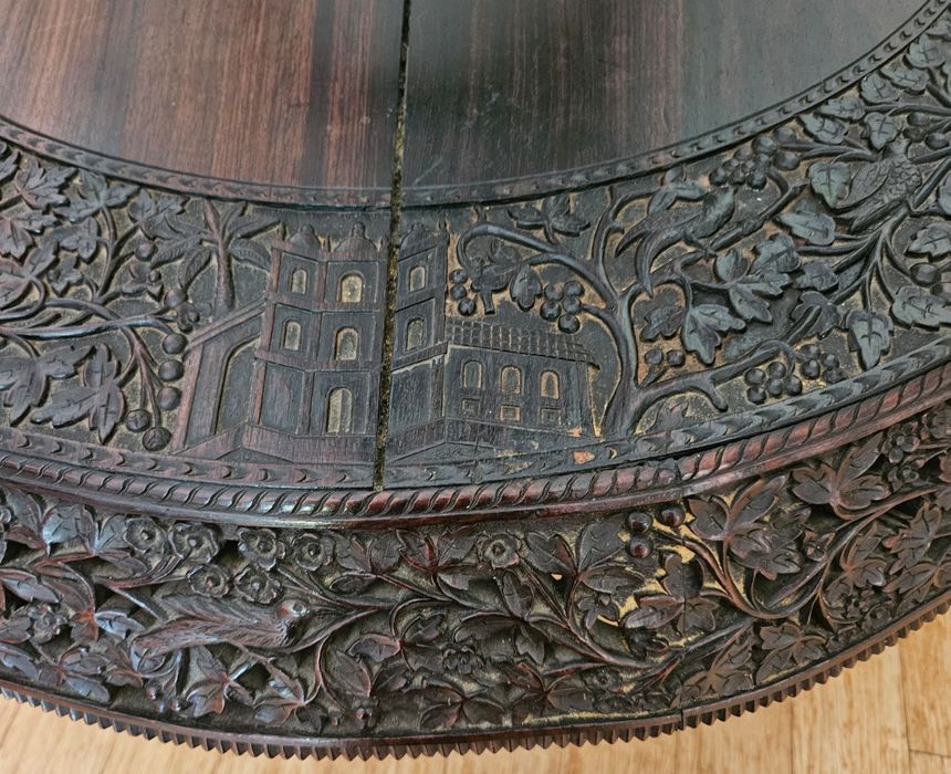 Conjunto Antigo Mesa e Cadeiras Indo Português