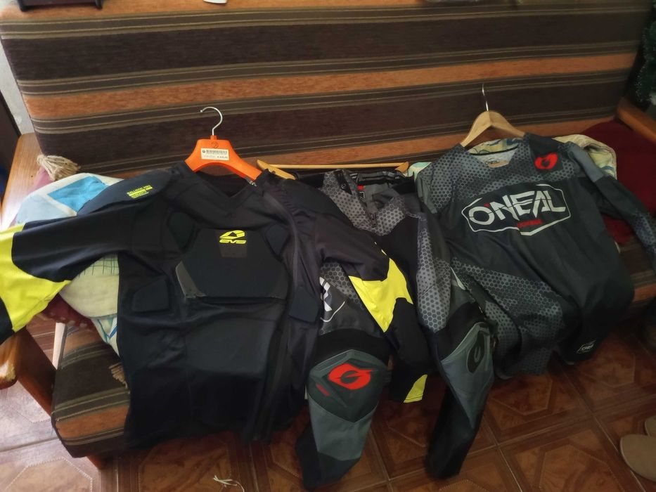 Equipamento de motocross novo