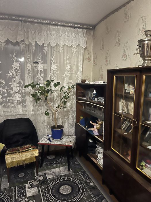 Продається 3-кім. кв. в м. Чугуїв.