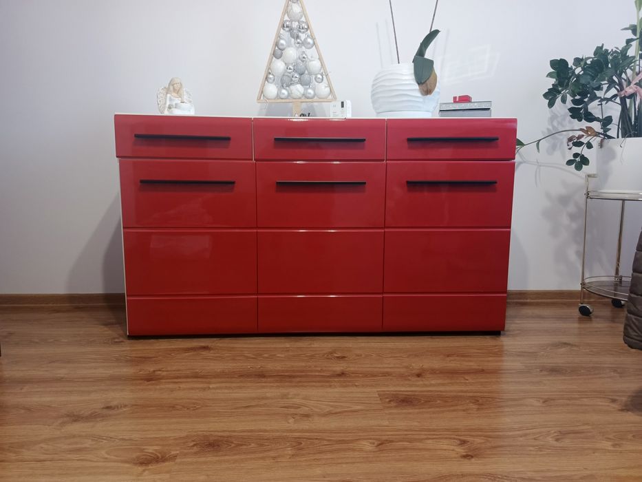 Komoda czerwona 150
