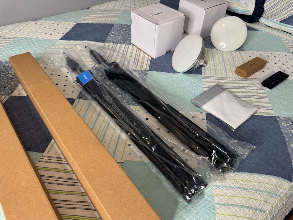 Neewer kit de 2 soft boxes de iluminação 61x61 Lâmpadas LED bicolor