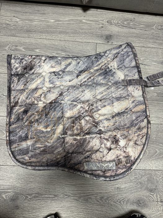 Комплект для коня виїздковий новий .Вальтрап і бинти.