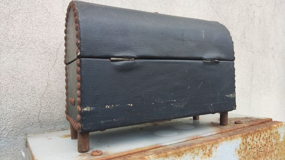 Porta jóias ou Baú em madeira