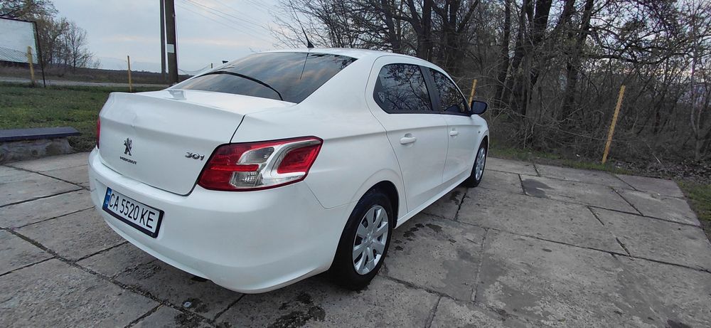 Продам автомобіль,,Peugeot 301 1.2 бензин 2013 рік,,