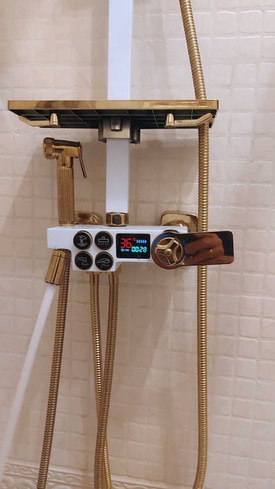 Zestaw Prysznicowy z Termostatem biało złoty , LED  półka - 4 opcje