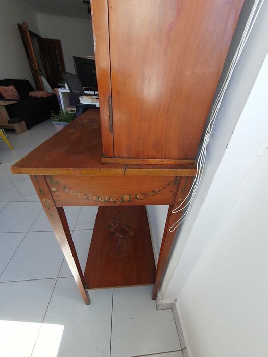 Movel vitrine antiguidade