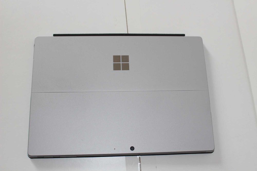 Microsoft Surface Pro 7+ Intel i5-1135G7 12.3" IPS 16/256GB