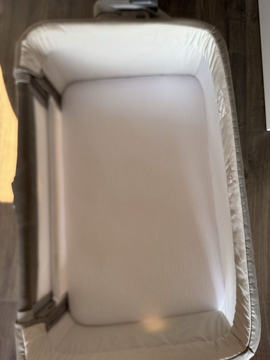 Łóżeczko Chicco Next2Me Magic Evo +moskiteira+ pokrowiec na łóżeczko