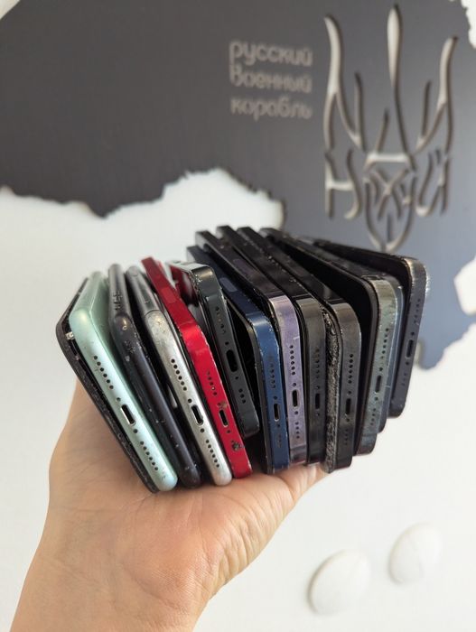 Лот на запчастини iphones