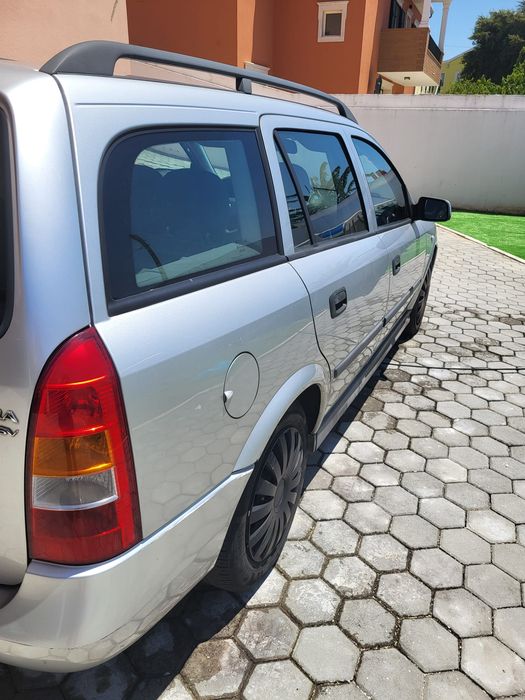 Opel Astra Caravan 1.4 — photo 2