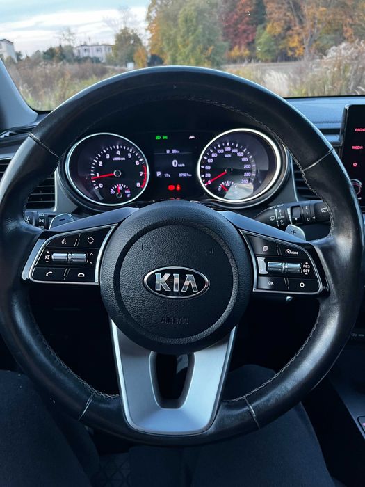 Samochód osobowy Kia XCEED