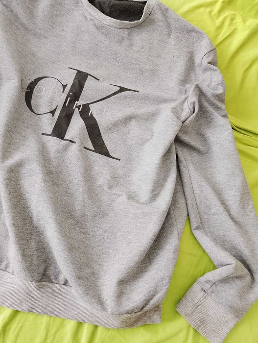 Calvin Klein. Markowa bluza damska