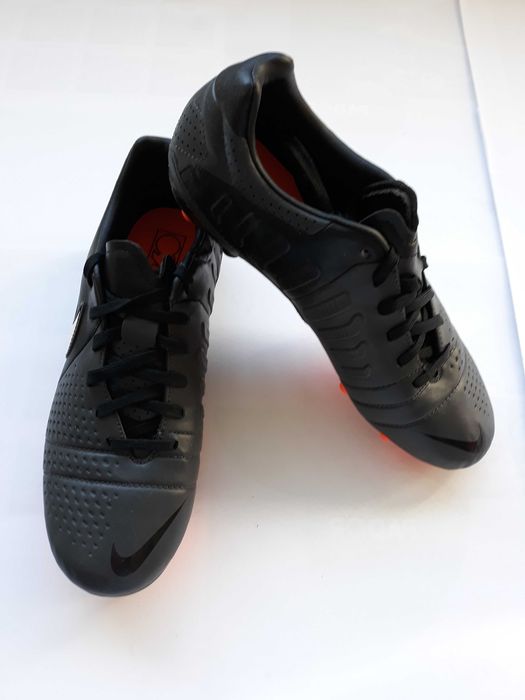 Chuteiras Futebol Nike CTR360 Libretto III FG - n.º 39 e 44