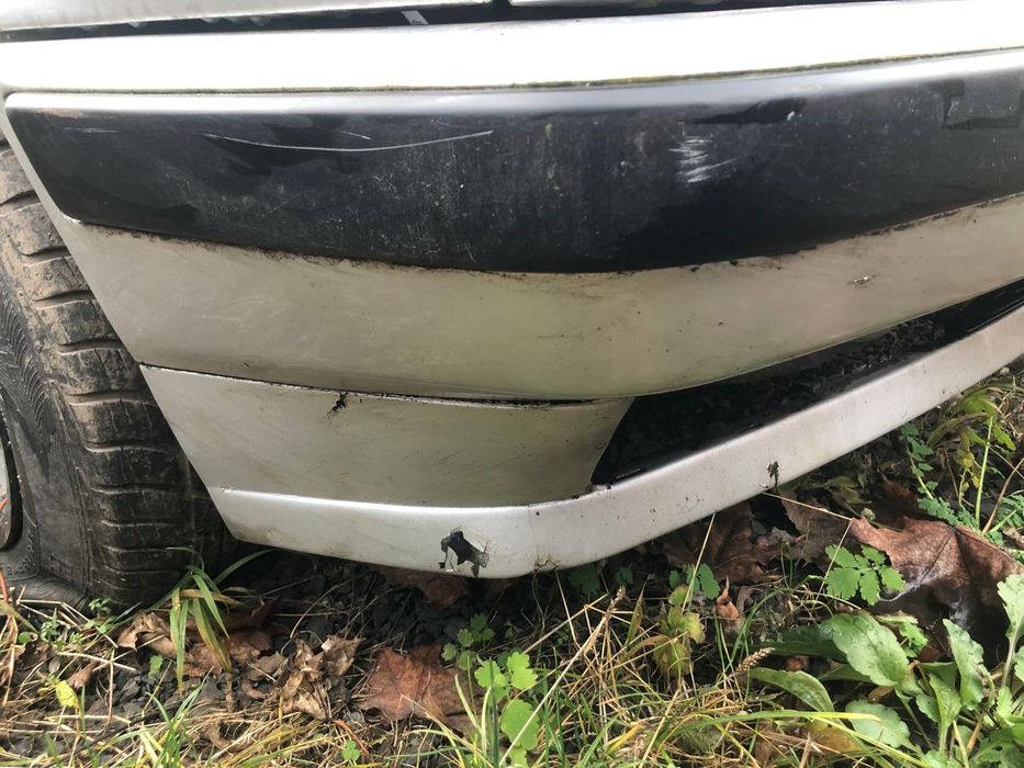 Бампер передній БМВ е34