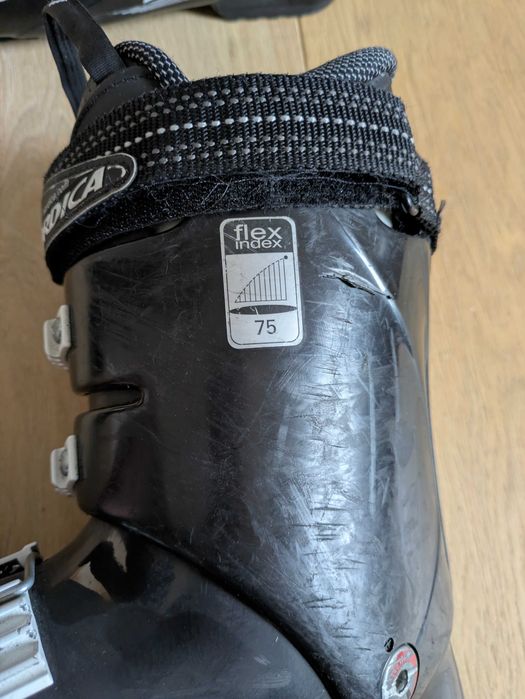 Buty narciarskie Nordica Dobermann Team 75