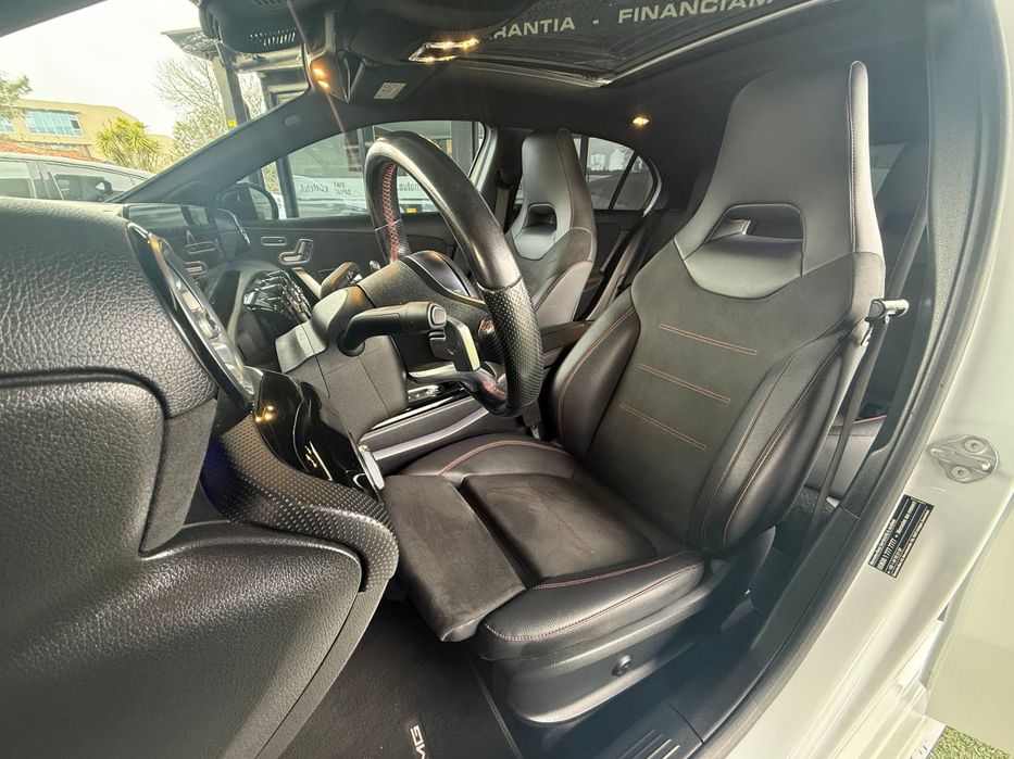 Mercedes-Benz A 250 e AMG Line