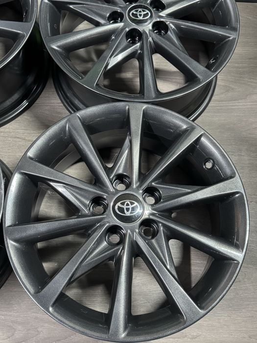 Диски 5*114.3R17 Toyota camry,avensis,avalon,corolla