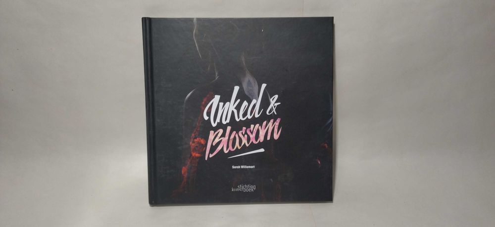 Эротический альбом Флоризм Inked & Blossom,бодиарт эротическая книга
