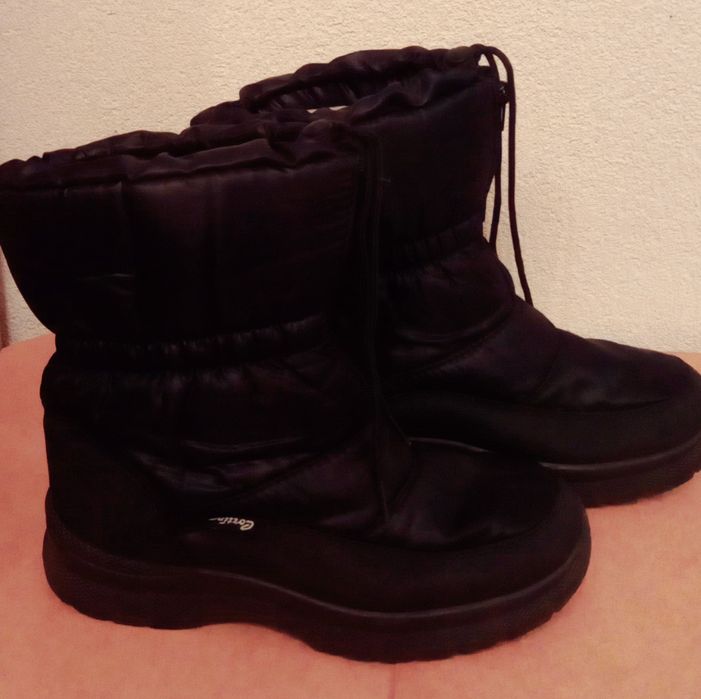 Damskie obuwie zimowe śniegowce Cortina 40