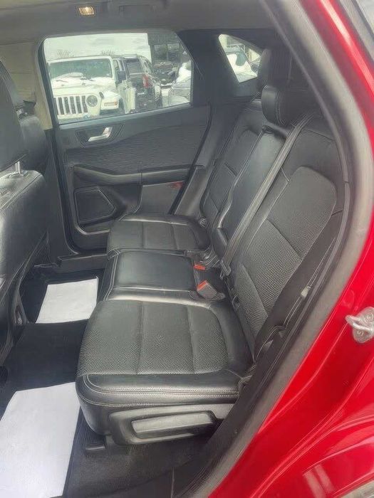 Ford Escape Titanium      2021