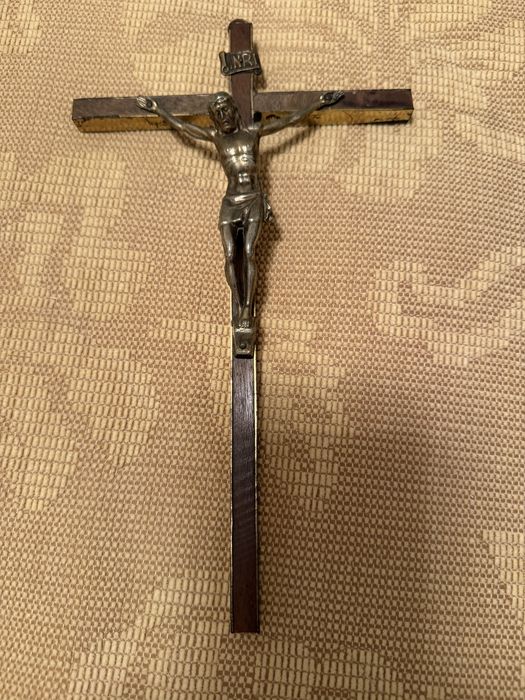 Crucifico  usado