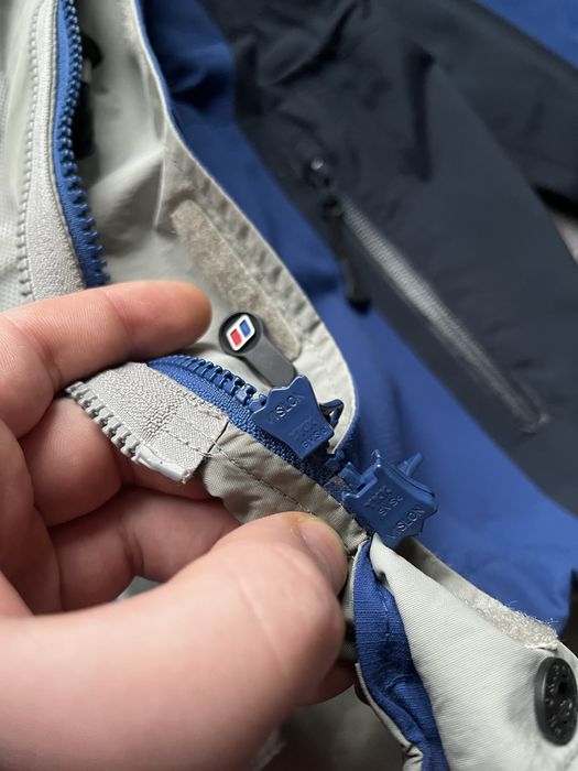 Ветровка Berghaus