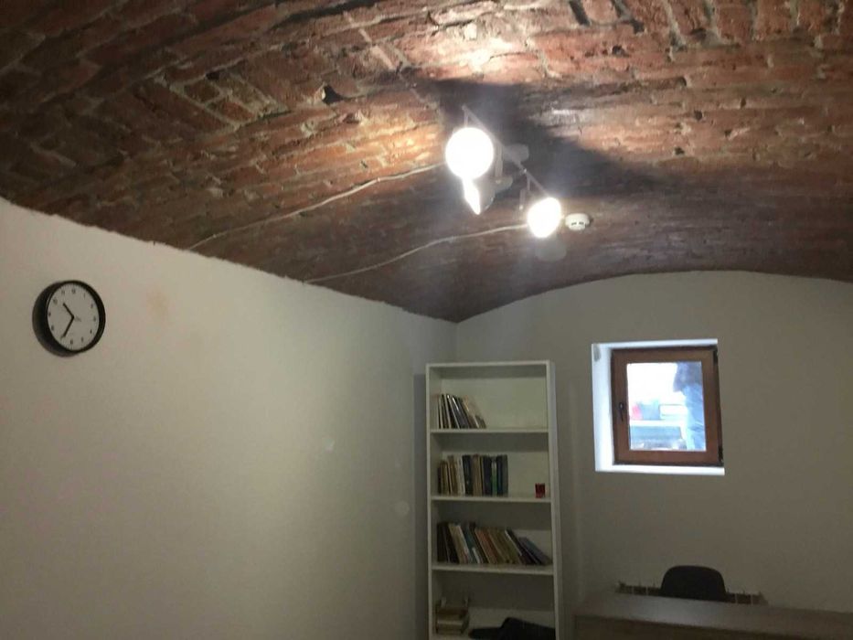 Продаж торгового приміщення по вул. Зелена (пл. Петрушевича)