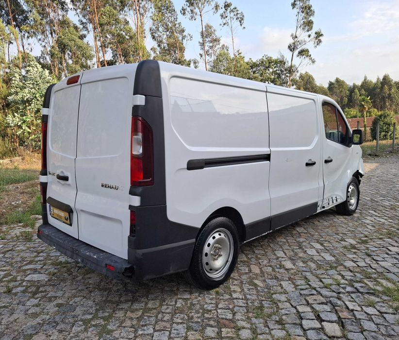 RENAULT TRAFIC 1.6 DCI 120CV LONGA MAXI NACIONAL DE 2019 (COM IVA DEDUTIVEL)