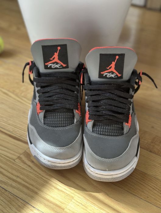 Кросівки Jordan 4 retro оригінал