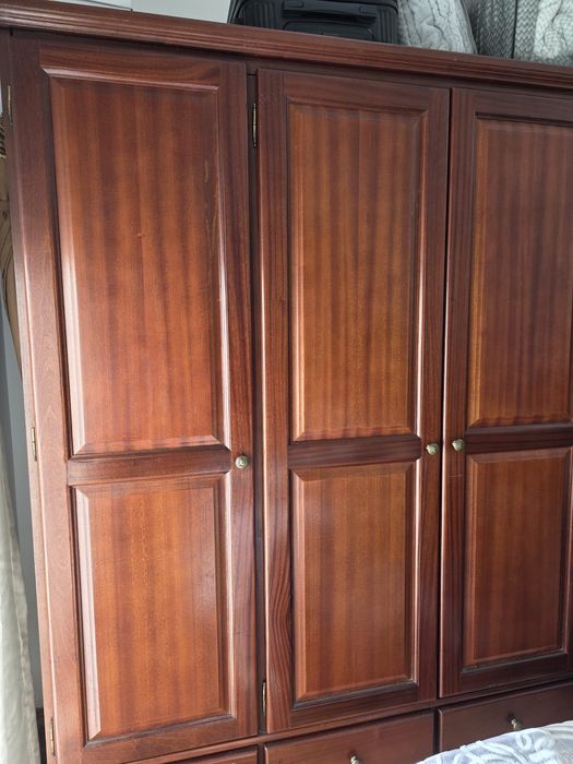 Roupeiro grande dimensão