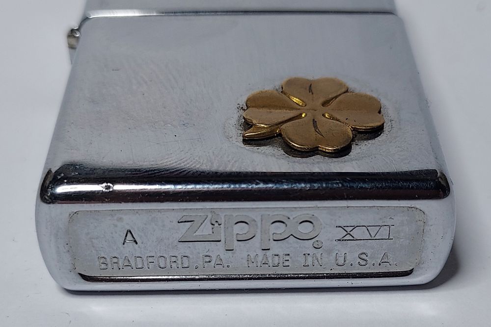 Isqueiro Zippo A  XVI