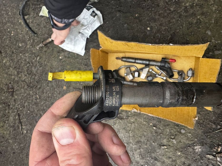 Форсунки ОМ 642, А6420701187