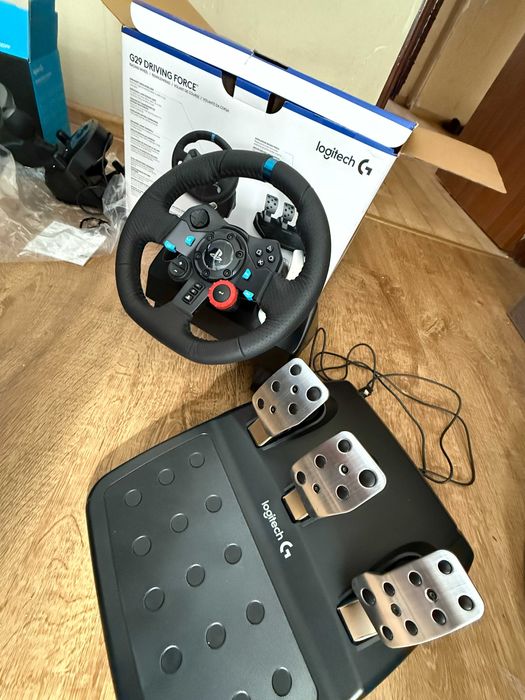 Kierownica Logitech G29 + Skrzynia Biegów (Driving Force Shifter)
