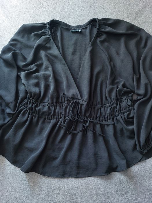 Czarna elegancka bluzka